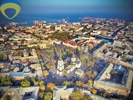 продажа трехкомнатной квартиры номер A-173449 в Приморском районе, фото номер 1